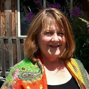 Meet your Posher, Debbie